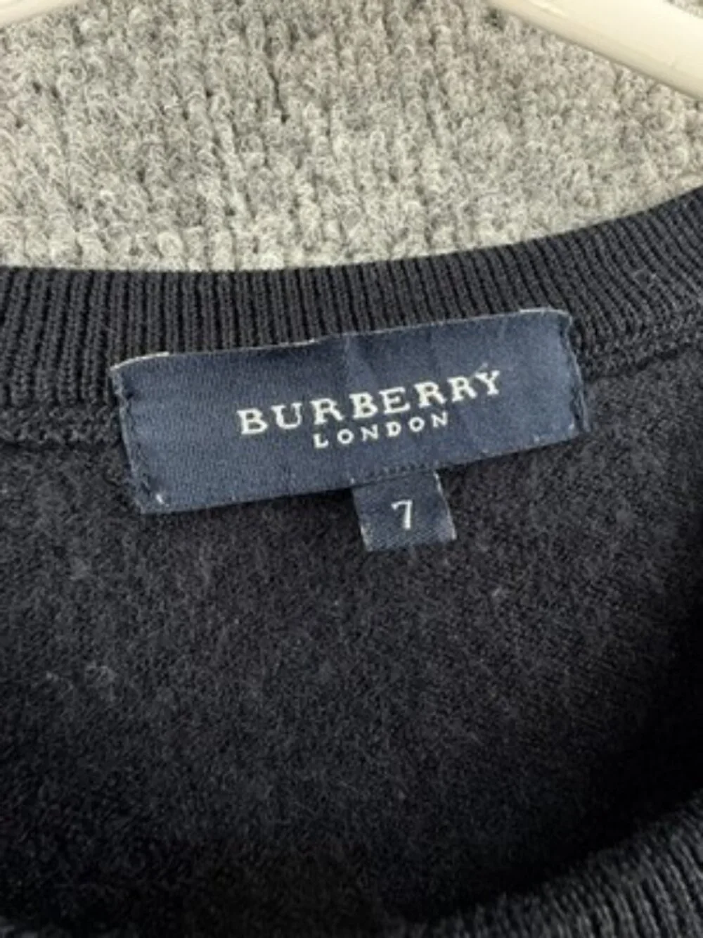 Burberry London Long Sleeve Mens Crew Neck 7 Navy Blue Sweater Pullover Logo